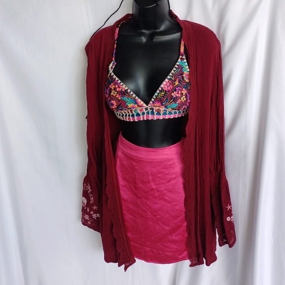 Festival Vibes 3 Pc Outfit W/ Floral Bikini Top, Hot Pink Skirt &Burgundy Kimoko - Picture 1 of 9